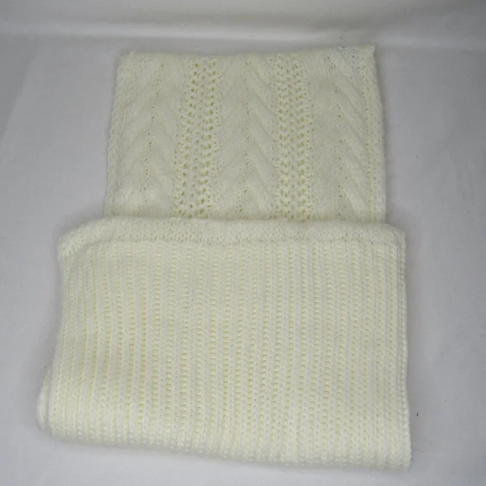Vince Camuto Cream White Infinity Cable Knit Scarf Acrylic